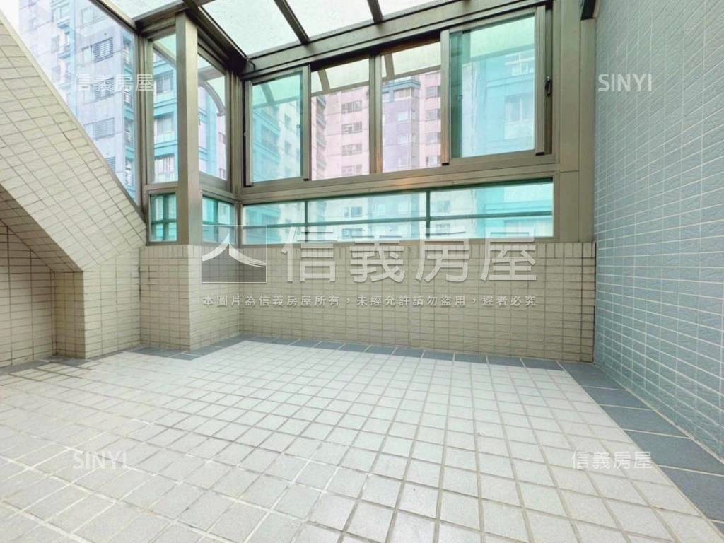 信義帝圖樓中樓大戶房屋室內格局與周邊環境