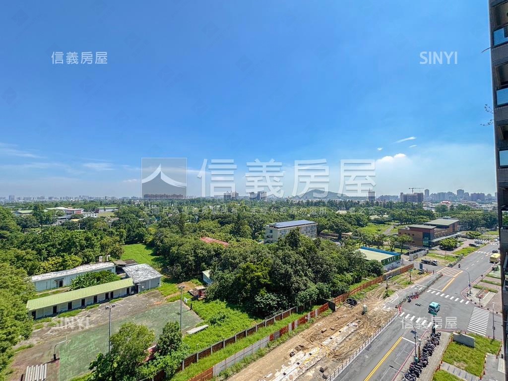 左營海景首排採光美三房房屋室內格局與周邊環境