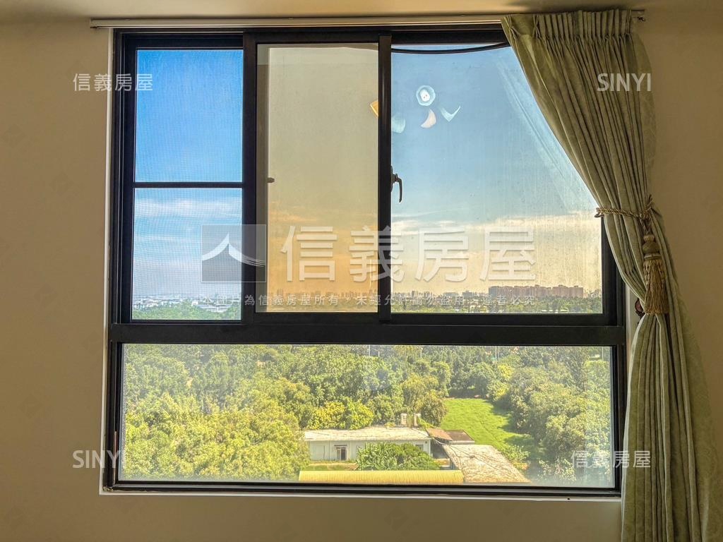左營海景首排採光美三房房屋室內格局與周邊環境