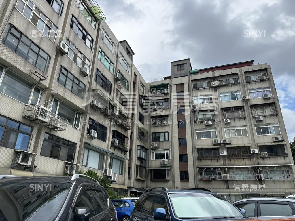 低總價電梯大三房坡平車房屋室內格局與周邊環境