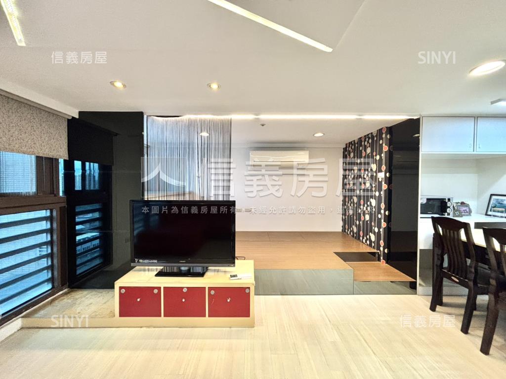 戀戀台大挑高遠挑山景房屋室內格局與周邊環境