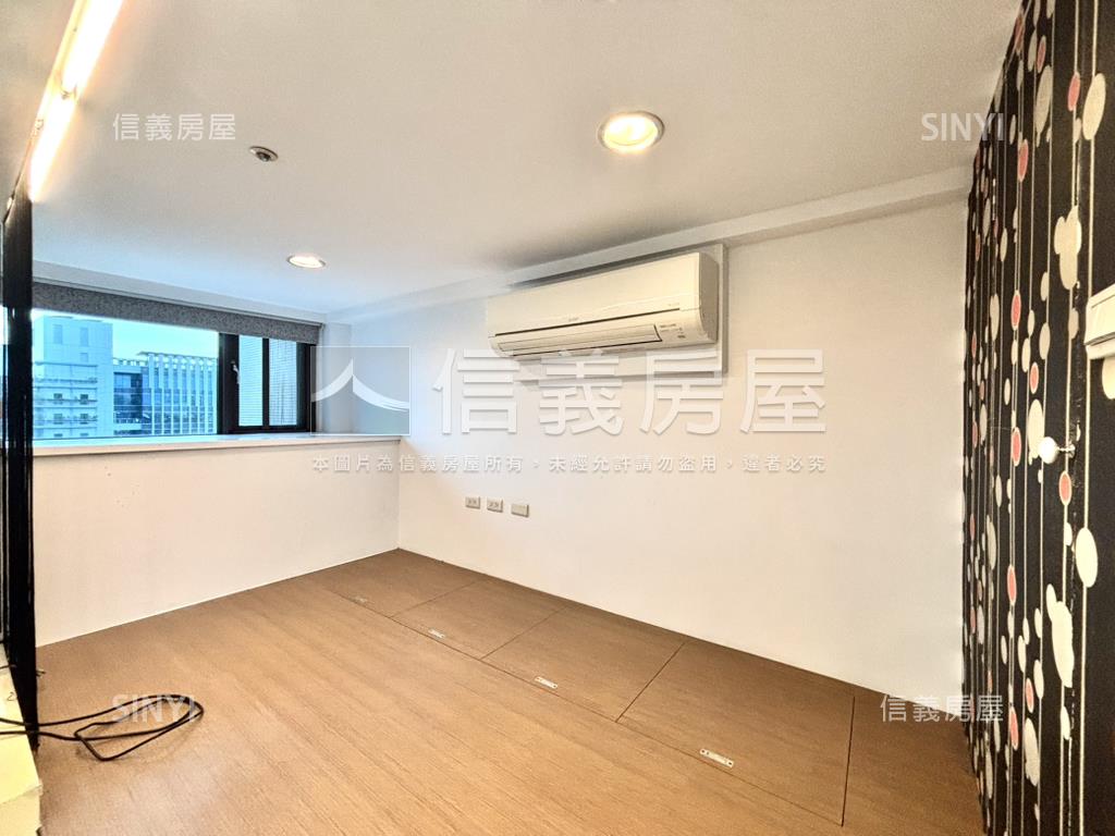 戀戀台大挑高遠挑山景房屋室內格局與周邊環境