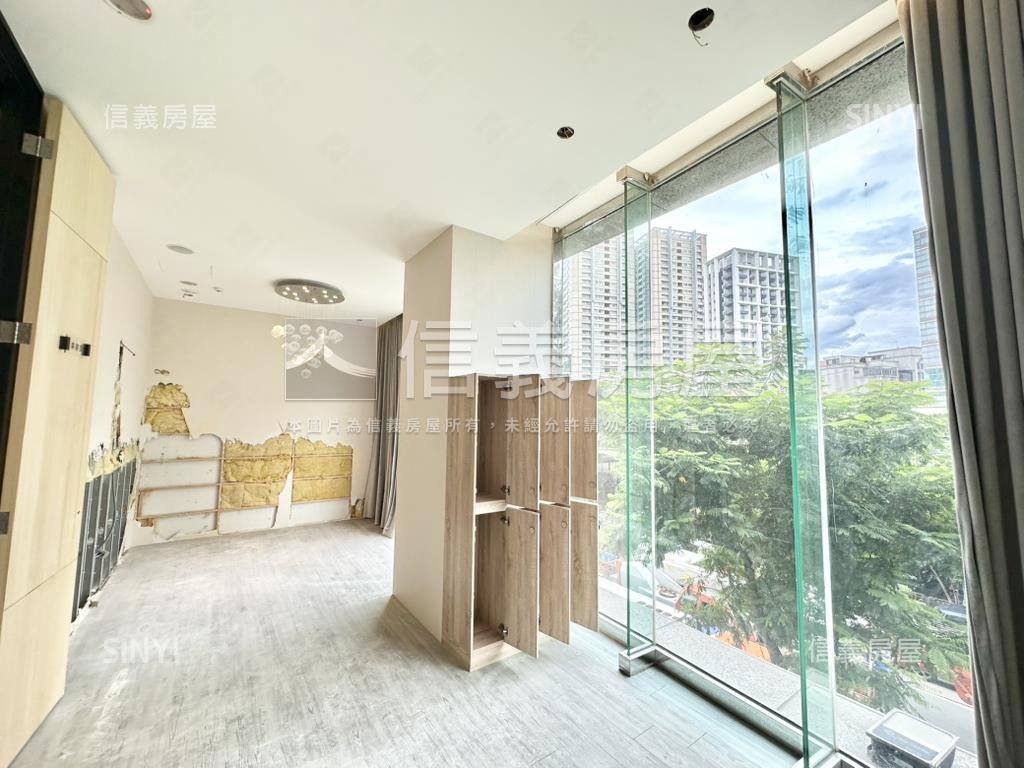 一層一戶大坪數辦公房屋室內格局與周邊環境