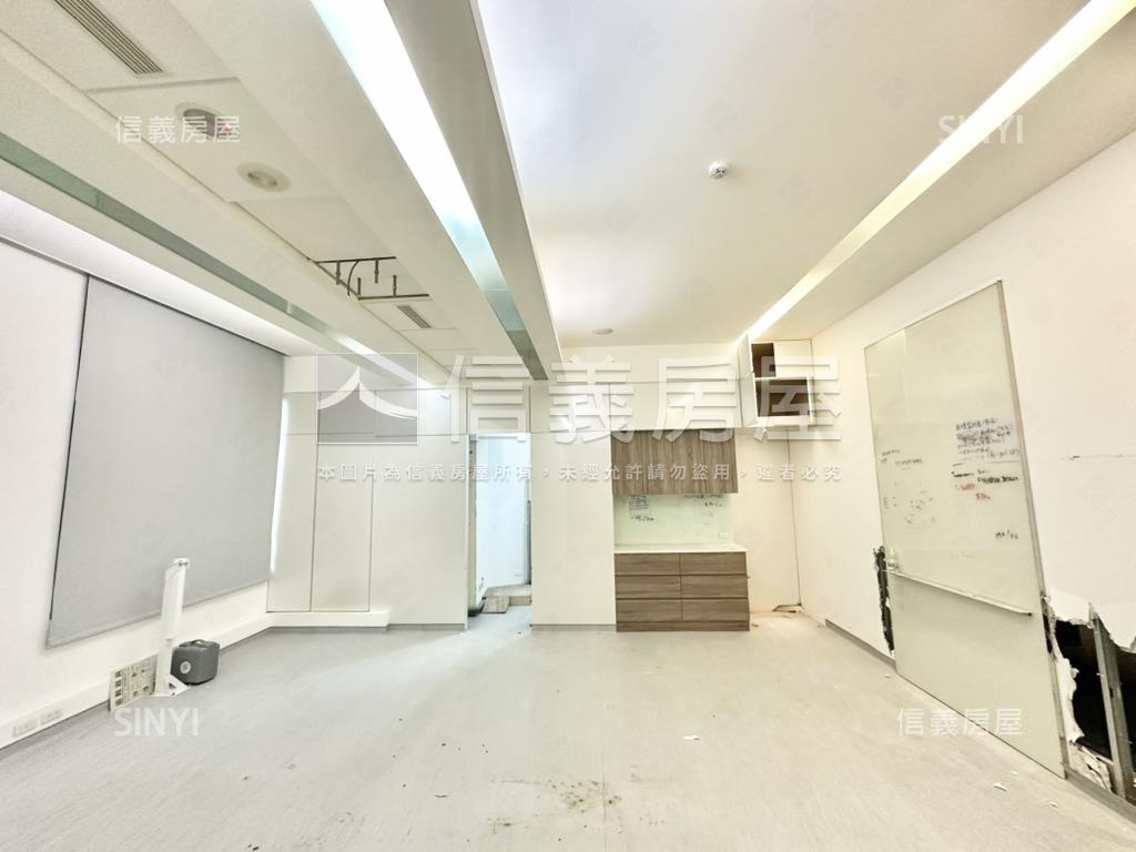 一層一戶大坪數辦公房屋室內格局與周邊環境