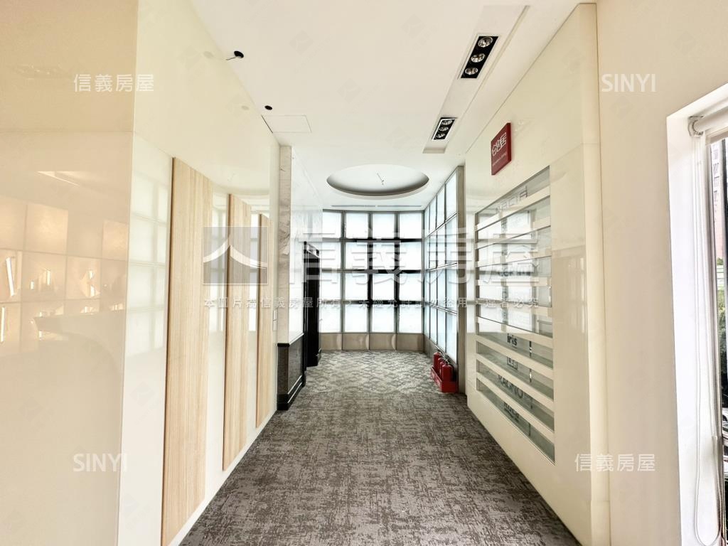 一層一戶大坪數辦公房屋室內格局與周邊環境