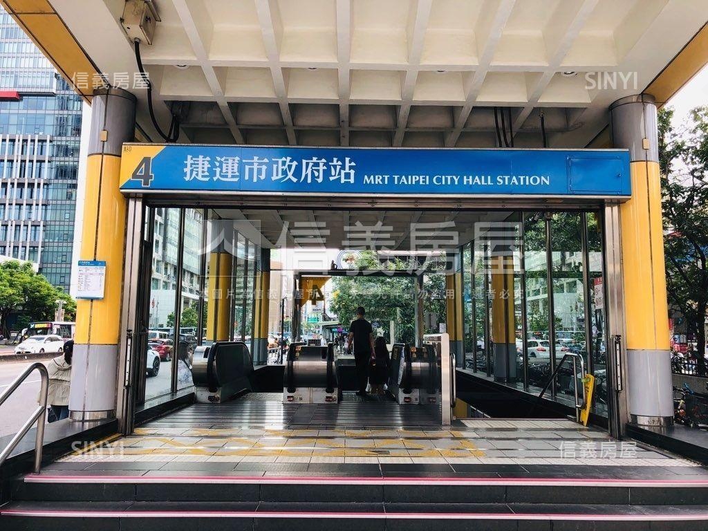★市府３０巷★三角窗透店房屋室內格局與周邊環境