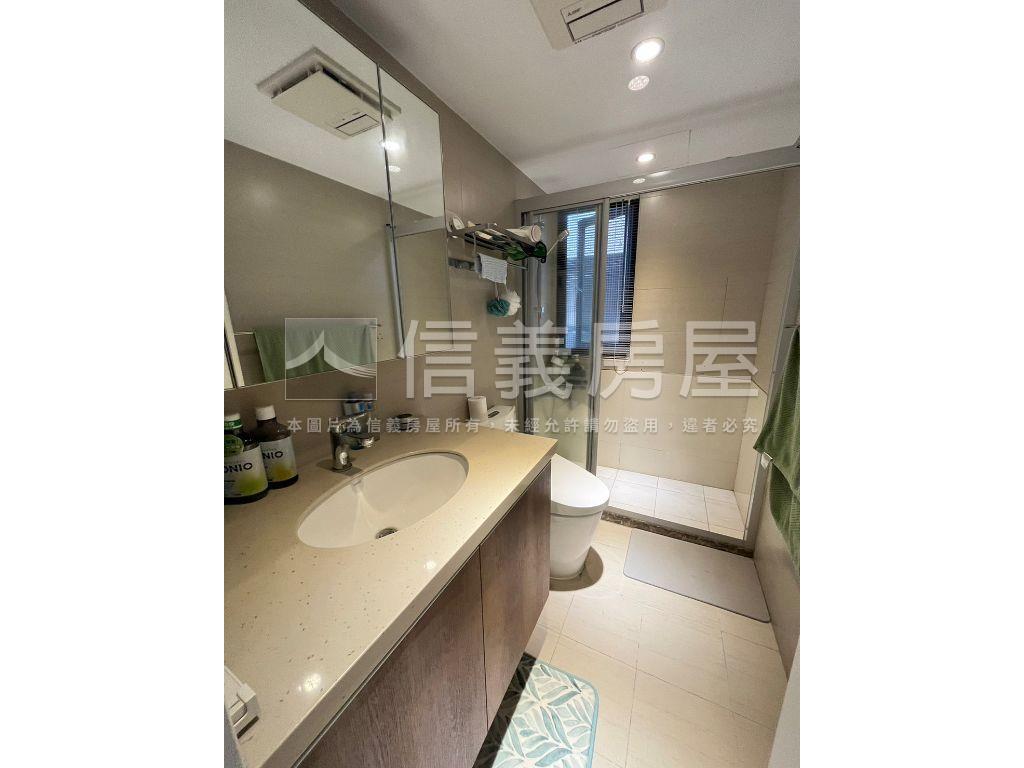 西區震後３房高樓層美裝潢房屋室內格局與周邊環境