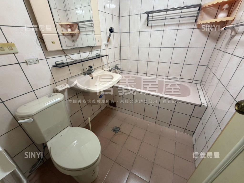 龍潭低總價電梯三房車位房屋室內格局與周邊環境