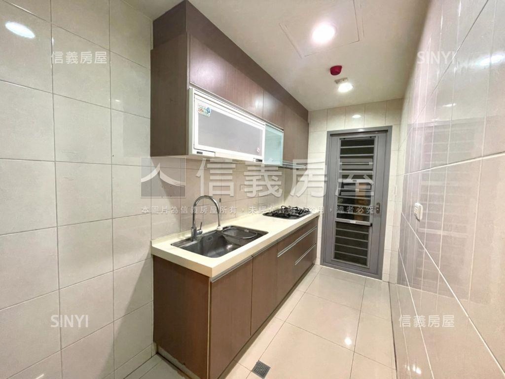 北大耶魯精選成家三房房屋室內格局與周邊環境