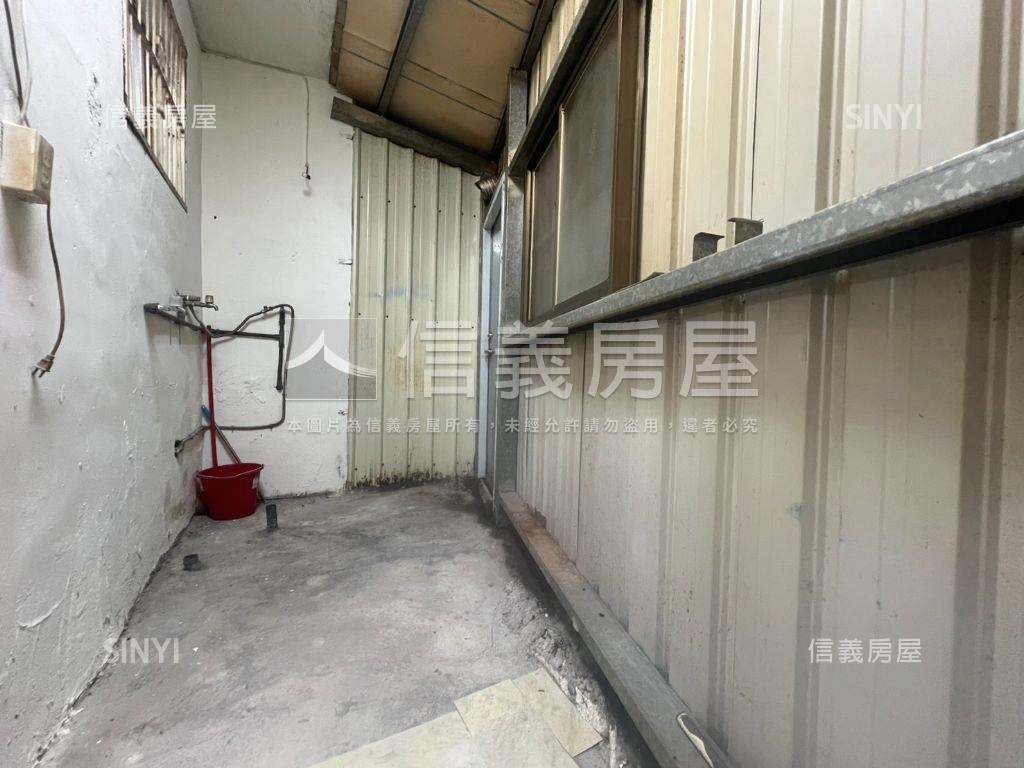 民族路，商用店面房屋室內格局與周邊環境