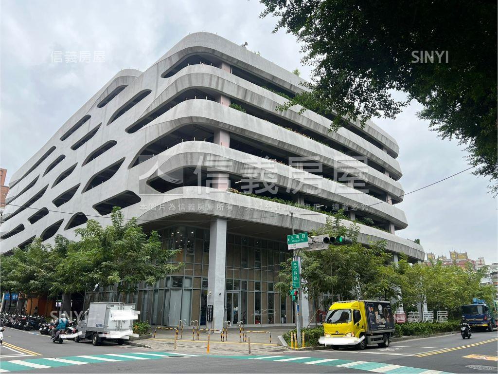 民族路，商用店面房屋室內格局與周邊環境