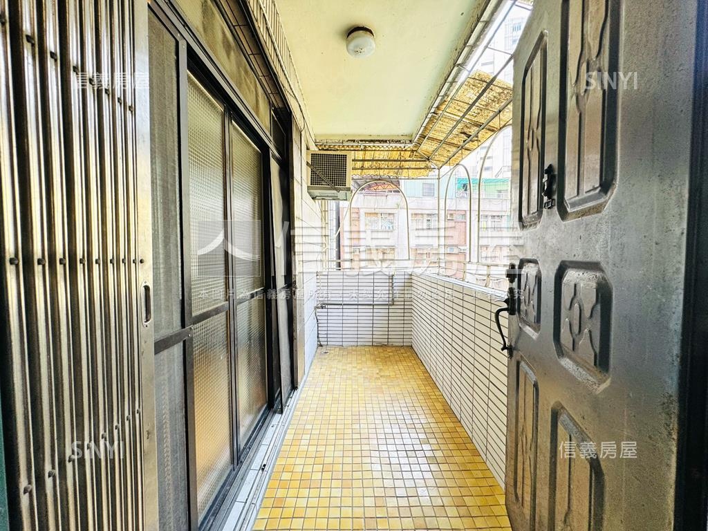 中和捷運明亮三房房屋室內格局與周邊環境