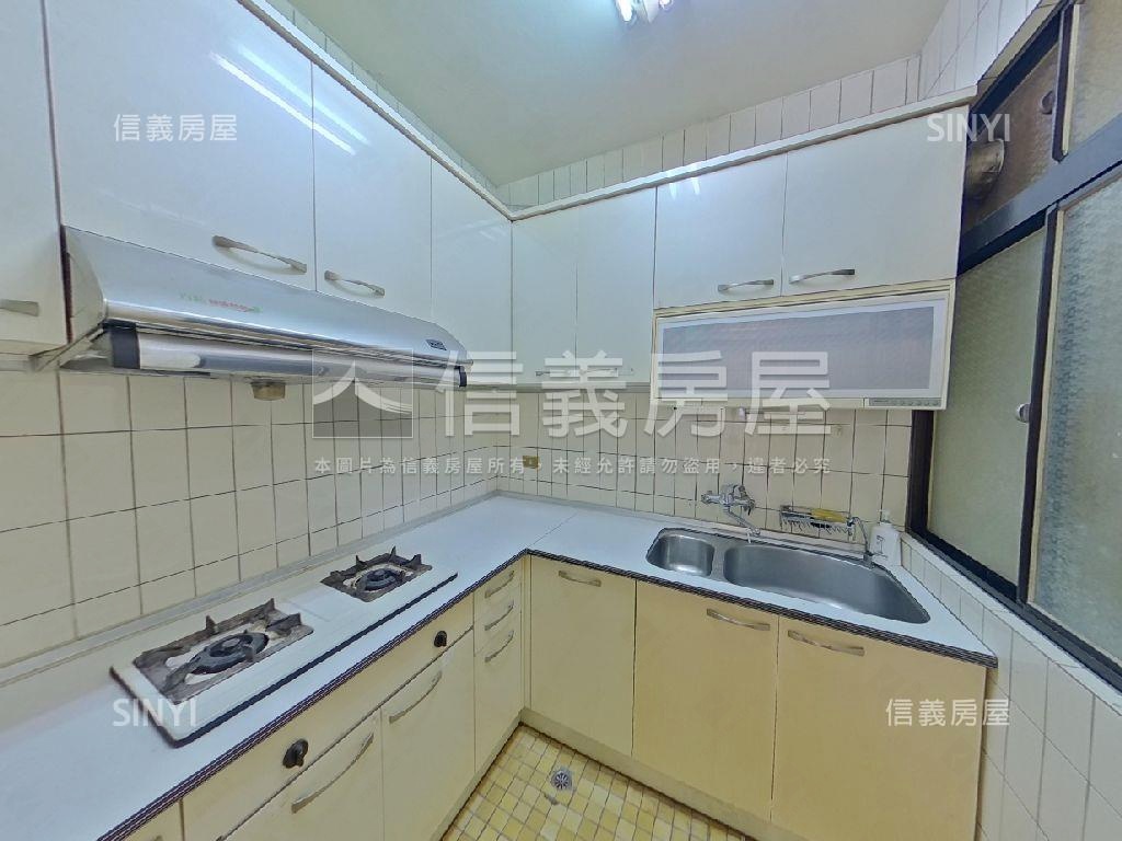 中和捷運明亮三房房屋室內格局與周邊環境