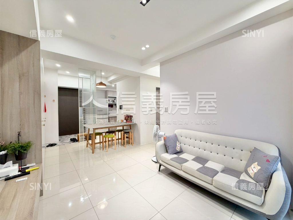 豐邑泱泱稀有２房車位房屋室內格局與周邊環境