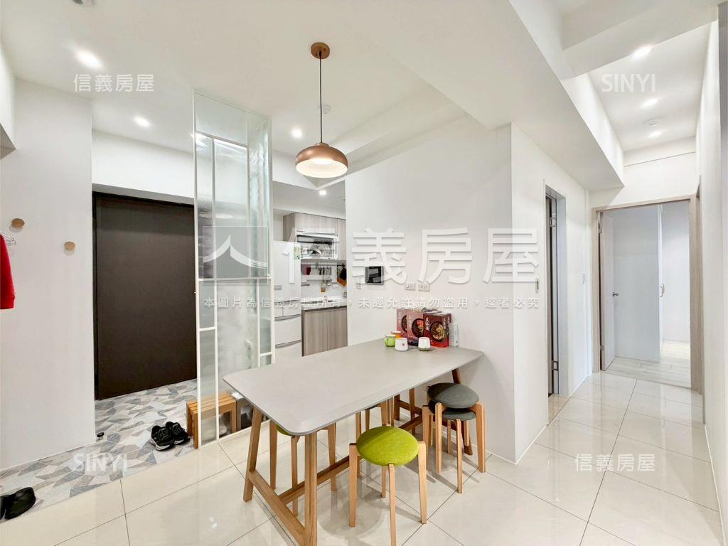 豐邑泱泱稀有２房車位房屋室內格局與周邊環境