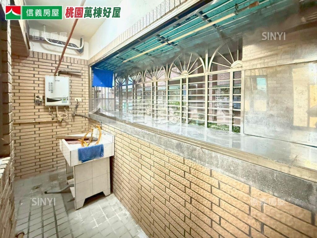 近車站｜壹樓極美三房車位房屋室內格局與周邊環境