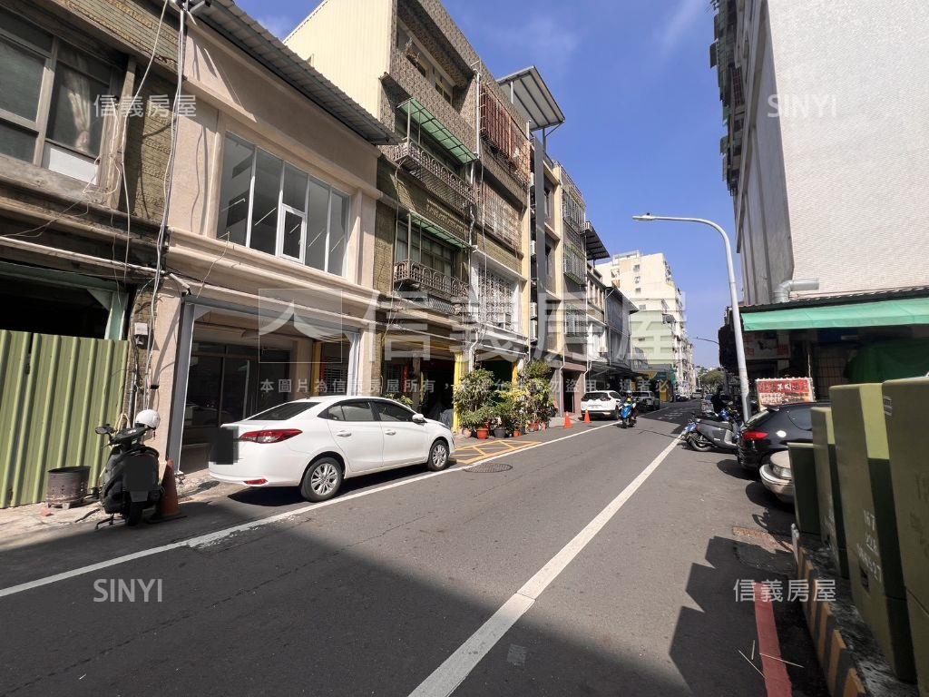 愛河靚美透天店面房屋室內格局與周邊環境