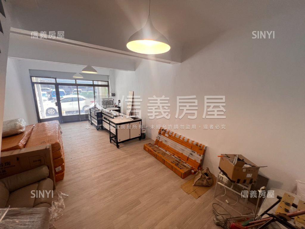 愛河靚美透天店面房屋室內格局與周邊環境