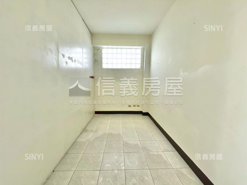 東勢臨路透天美屋房屋室內格局與周邊環境