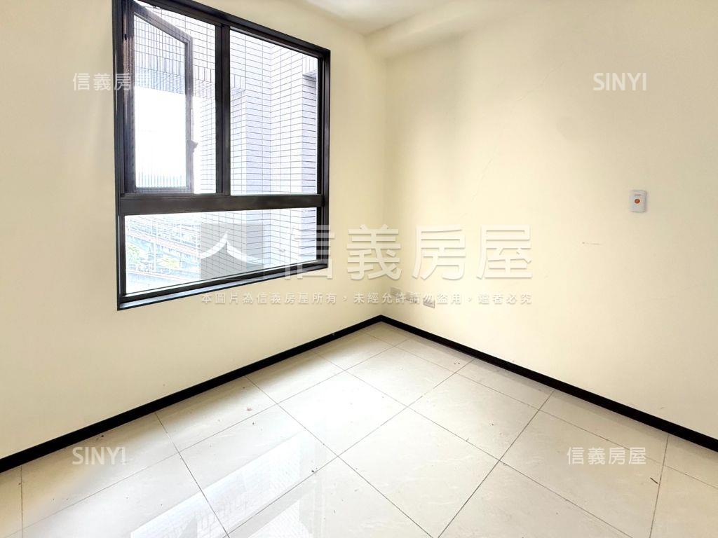 豐邑站前絕美景觀宅房屋室內格局與周邊環境