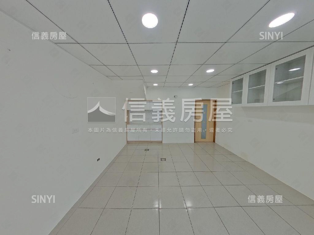 地３３坪力行路美屋房屋室內格局與周邊環境