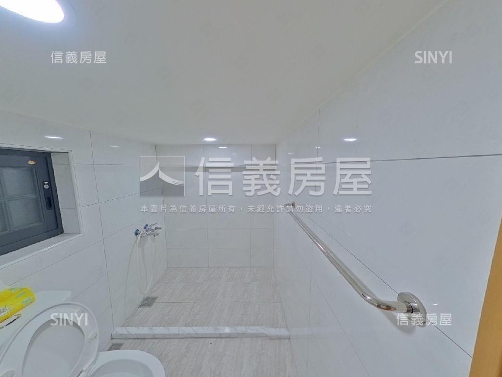 地３３坪力行路美屋房屋室內格局與周邊環境