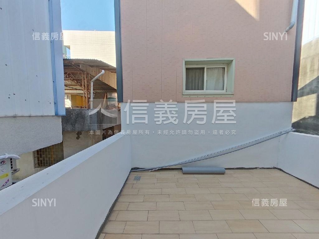 地３３坪力行路美屋房屋室內格局與周邊環境