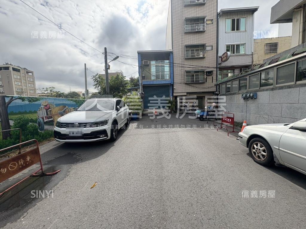 地３３坪力行路美屋房屋室內格局與周邊環境