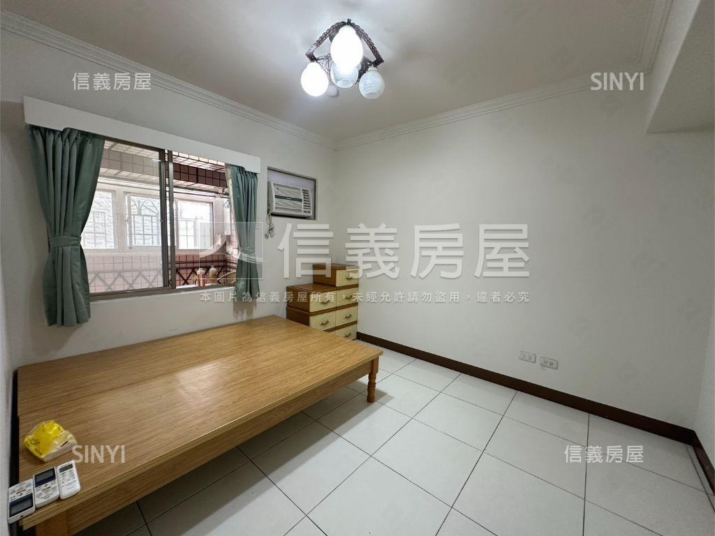 近瑞興國小三房車位房屋室內格局與周邊環境