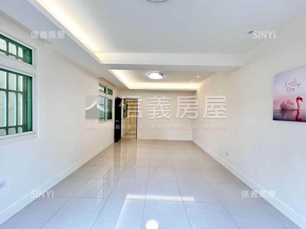 臨路邊間三面採光朝南透天房屋室內格局與周邊環境