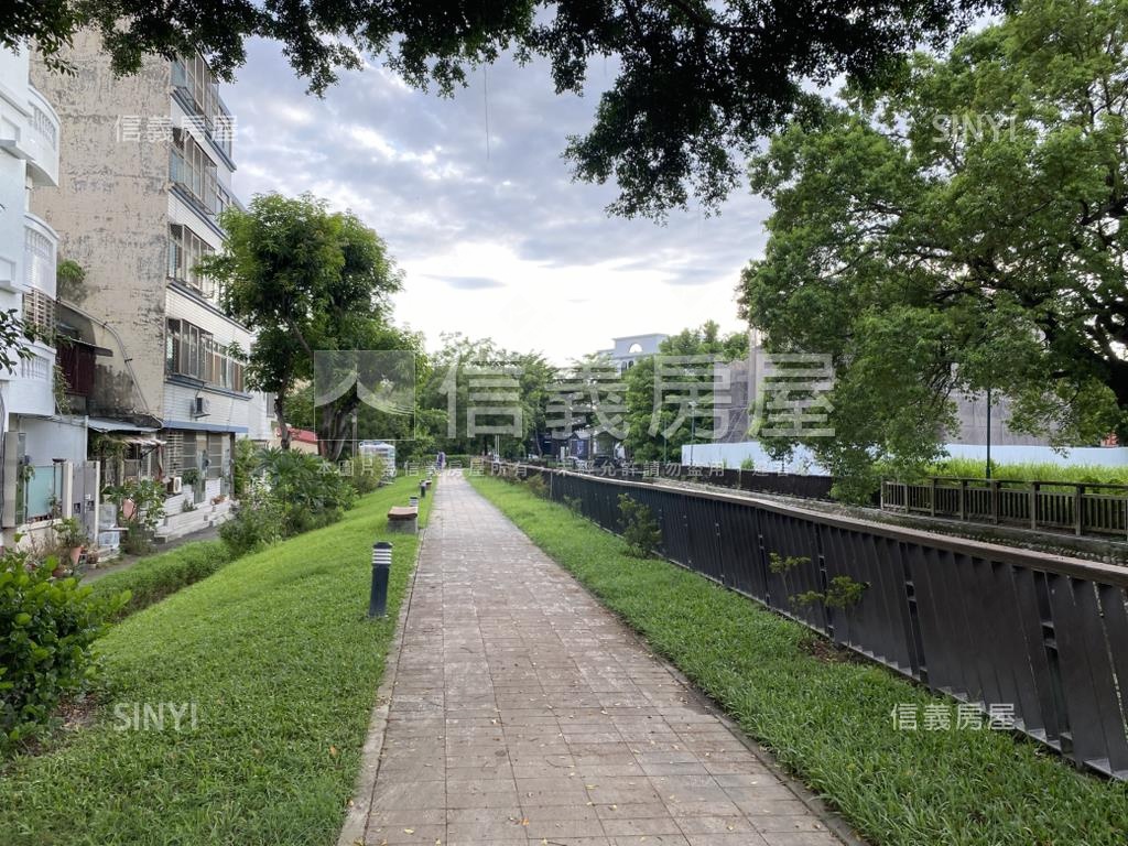 住二黎明新村角地面公園房屋室內格局與周邊環境