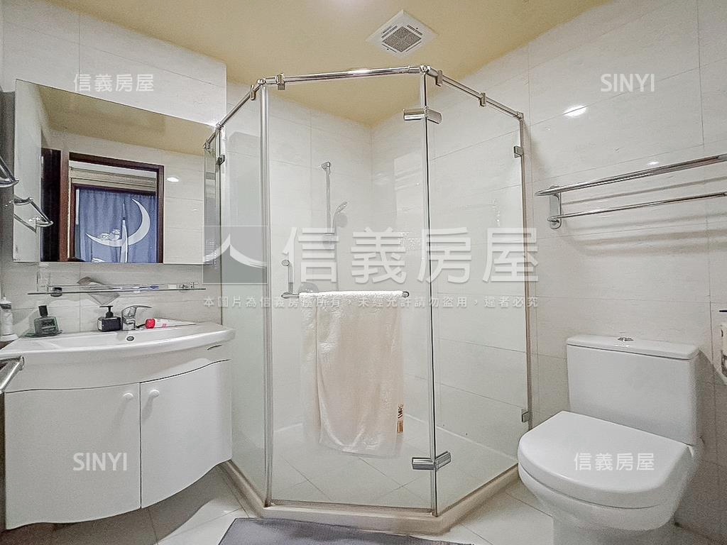 ＶＲ七期視野四房精裝豪邸房屋室內格局與周邊環境