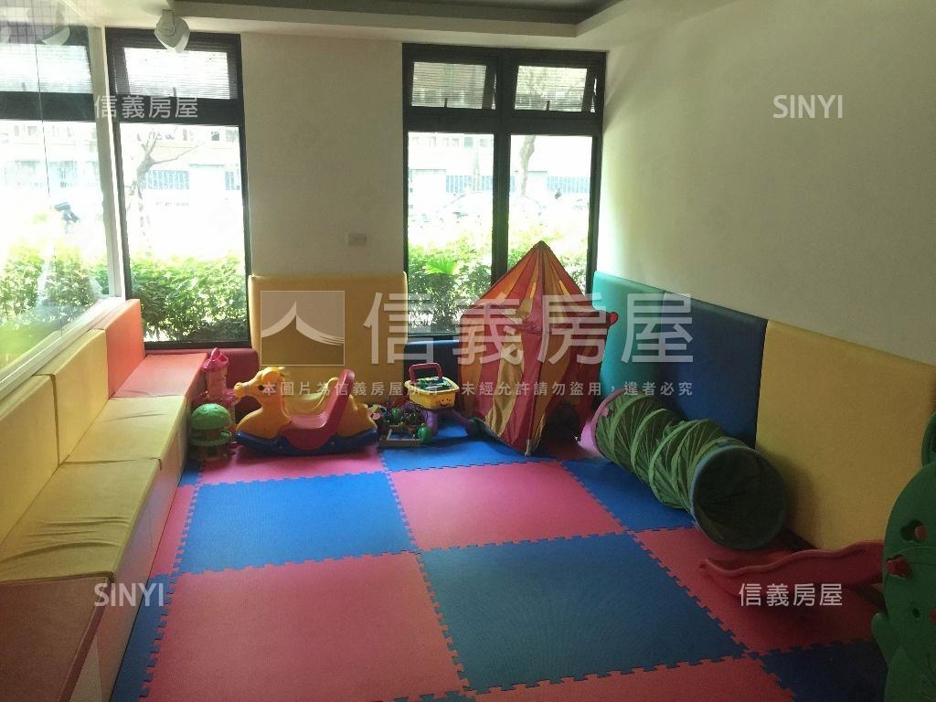 龍鳳禾園景觀電梯三房車位房屋室內格局與周邊環境