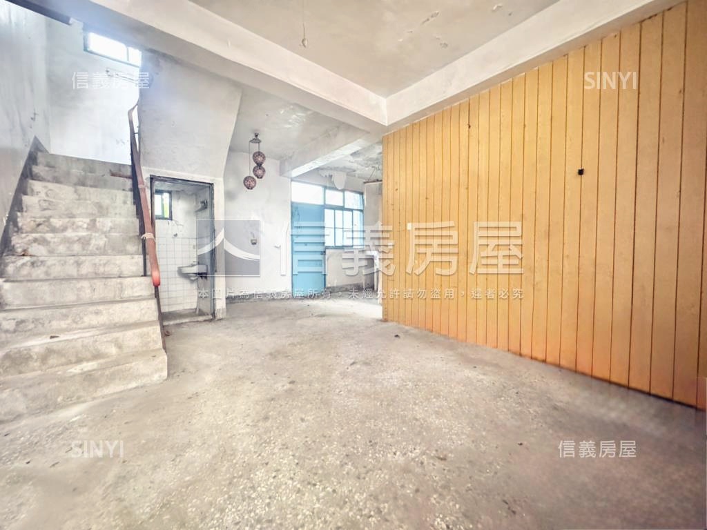 稀有釋出！大面寬臨路透天房屋室內格局與周邊環境