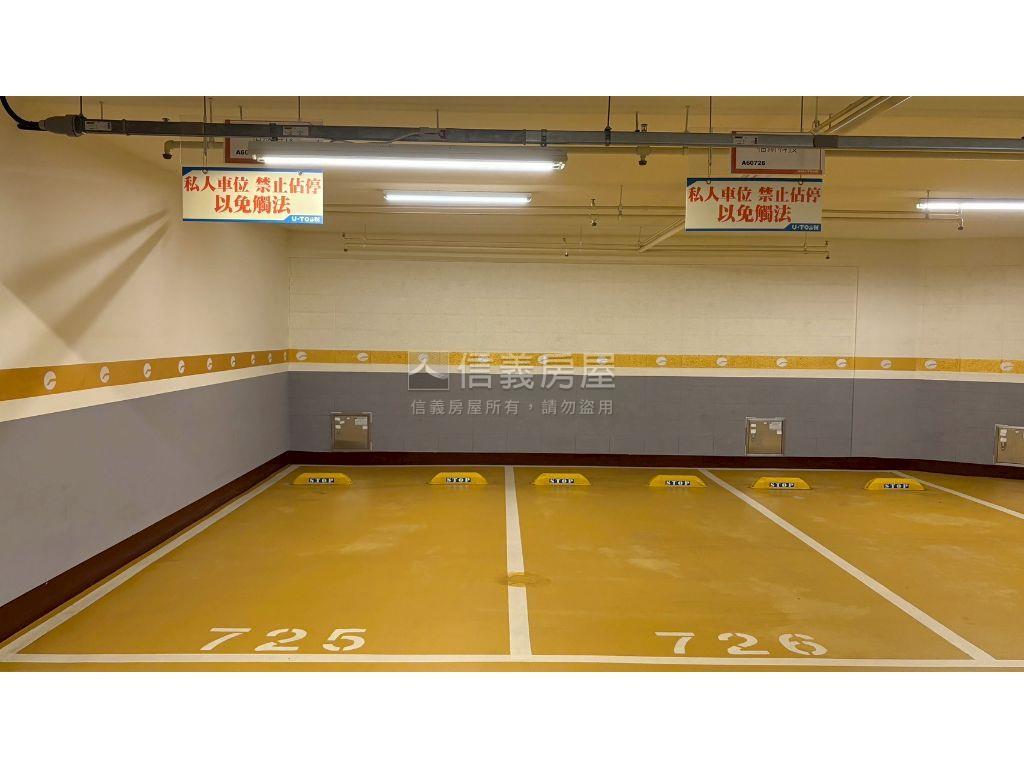 Ｕ－ＴＯＷＮ邊間四戶Ｆ房屋室內格局與周邊環境