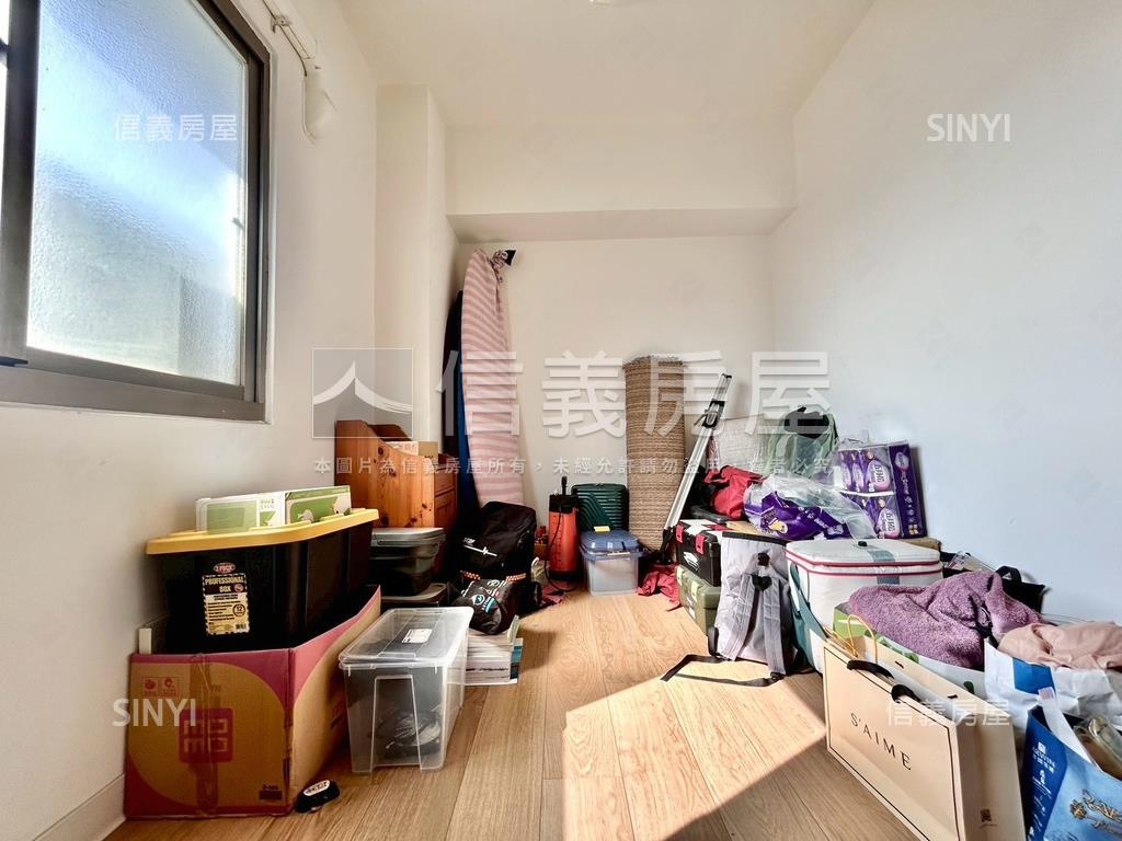 【近捷運】精裝三房車位房屋室內格局與周邊環境