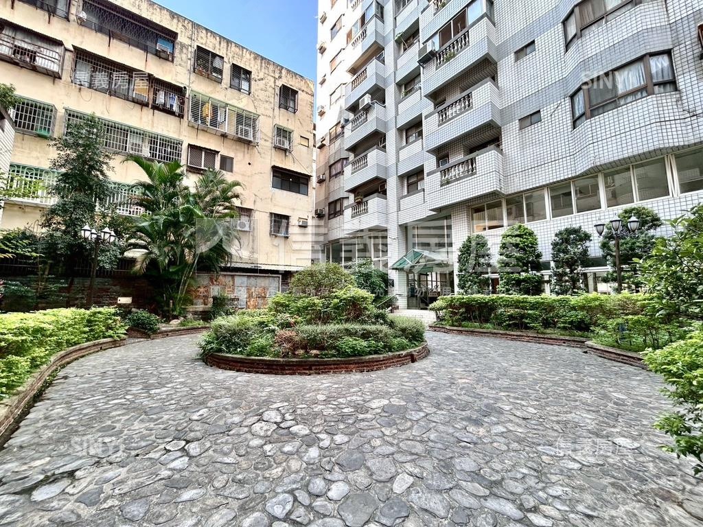 【近捷運】精裝三房車位房屋室內格局與周邊環境