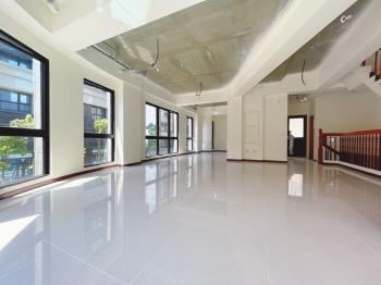 京雅集棒棒三角窗金店面