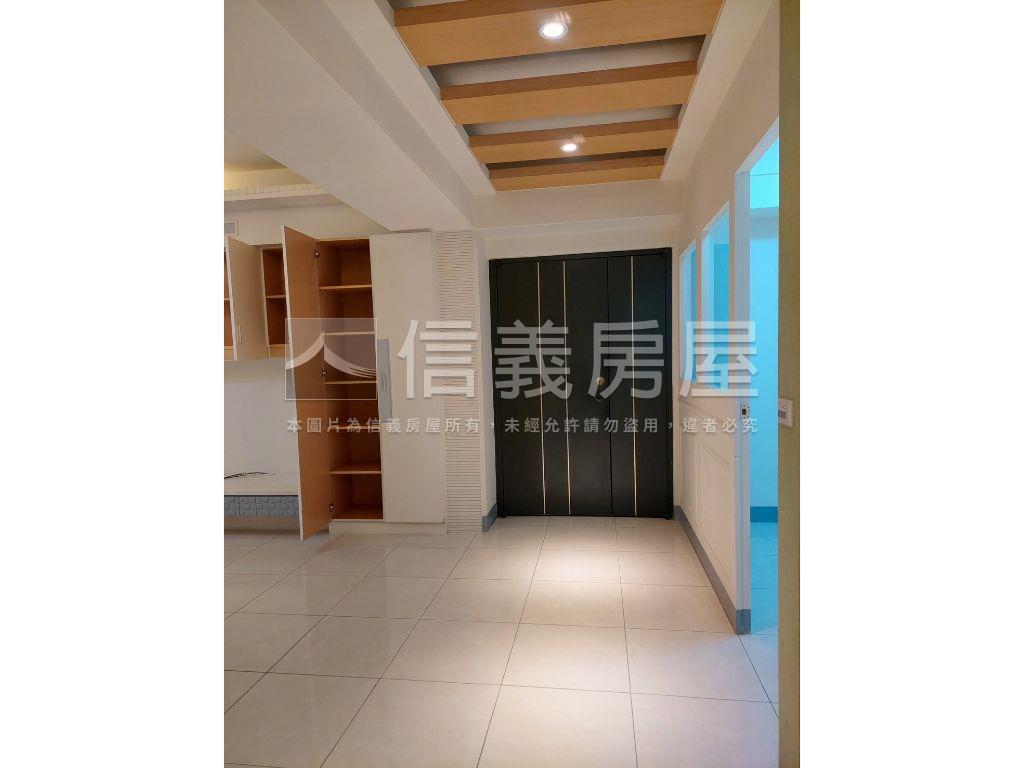青海創世紀四房平車房屋室內格局與周邊環境
