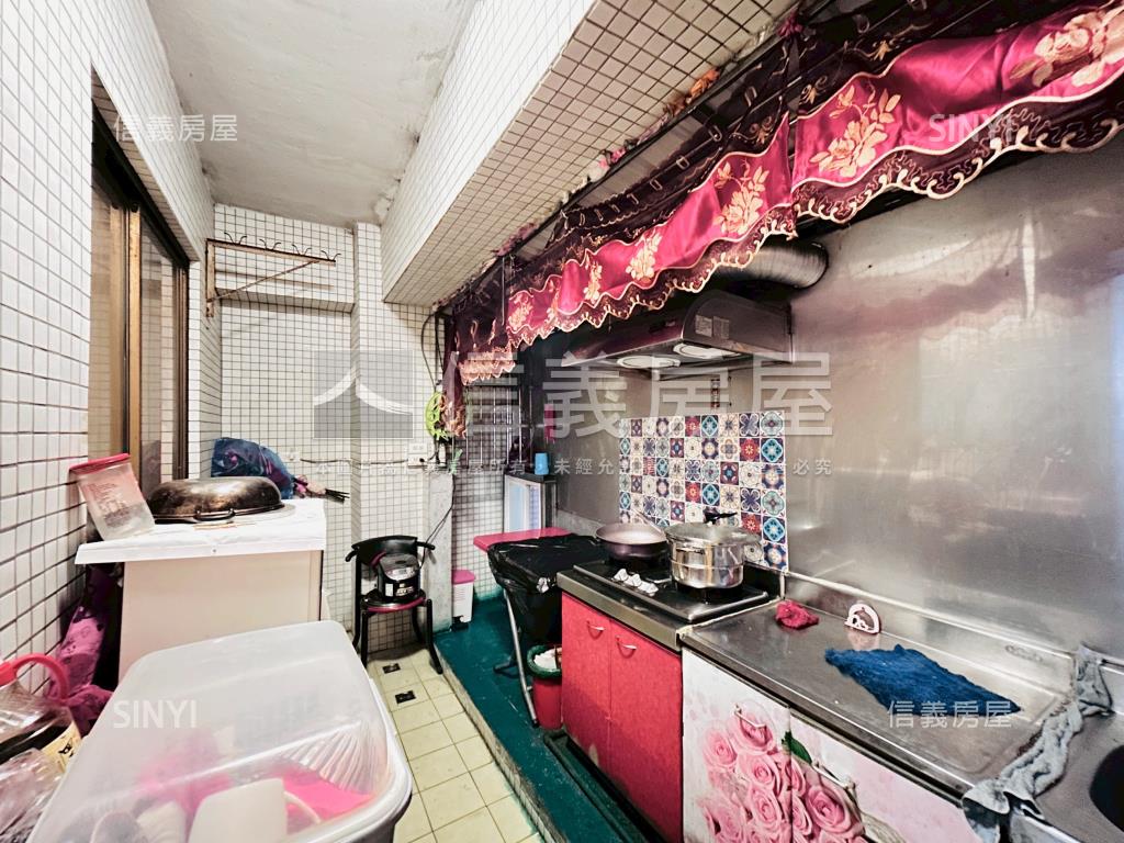 中正三街電梯大空間房屋室內格局與周邊環境