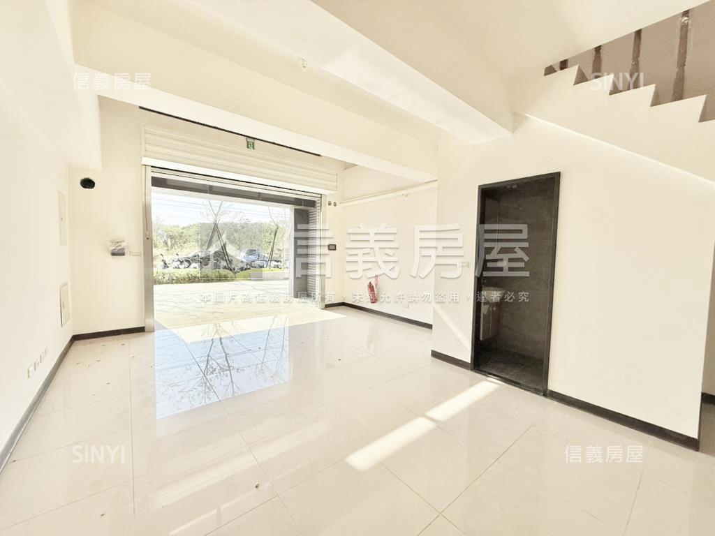 市政御璽黃金店面房屋室內格局與周邊環境