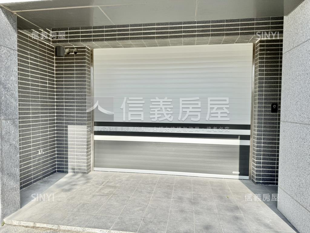 市政御璽黃金店面房屋室內格局與周邊環境