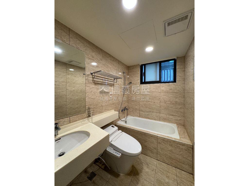 早安國揚兩房送裝潢家具電房屋室內格局與周邊環境