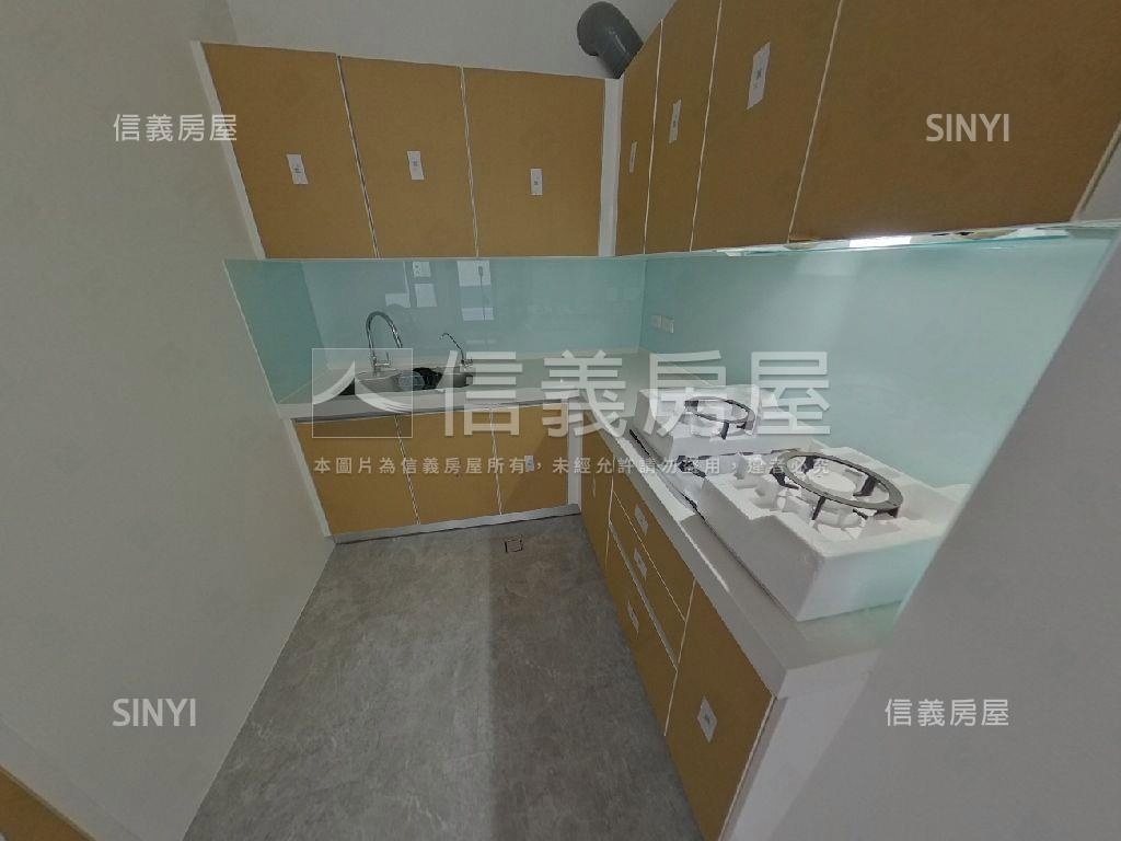 伸港公所旁全新朝東北別墅房屋室內格局與周邊環境