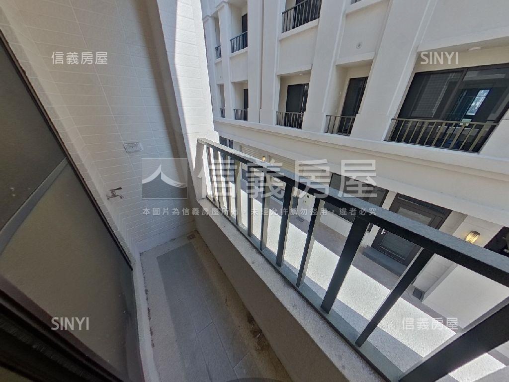 伸港公所旁全新朝東北別墅房屋室內格局與周邊環境