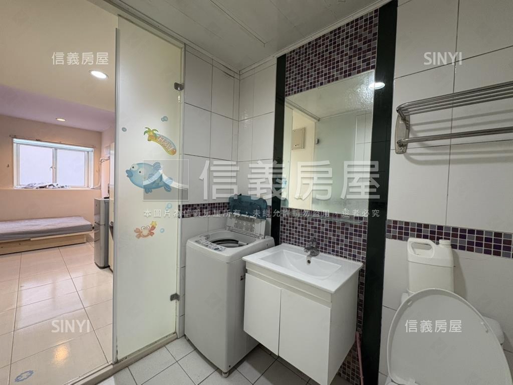 近水安宮大地坪大面寬角店房屋室內格局與周邊環境