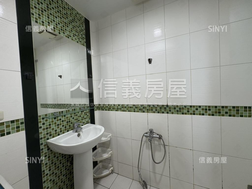 近水安宮大地坪大面寬角店房屋室內格局與周邊環境