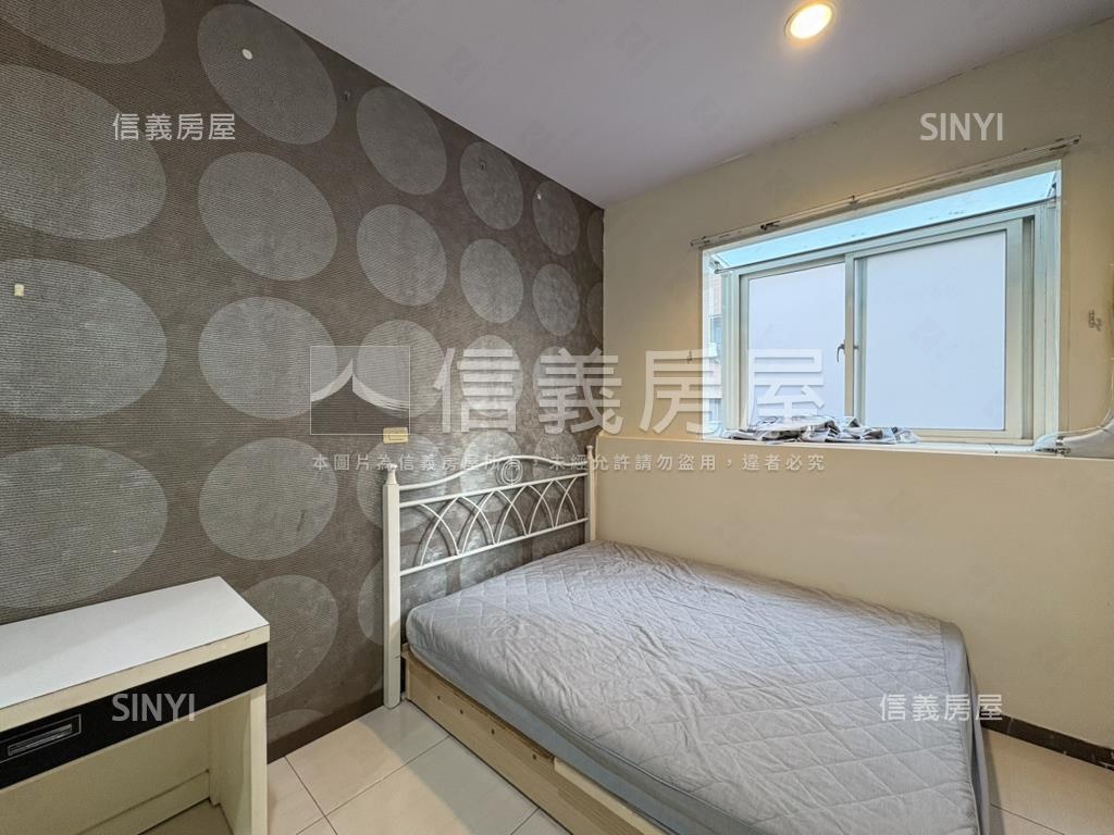 近水安宮大地坪大面寬角店房屋室內格局與周邊環境