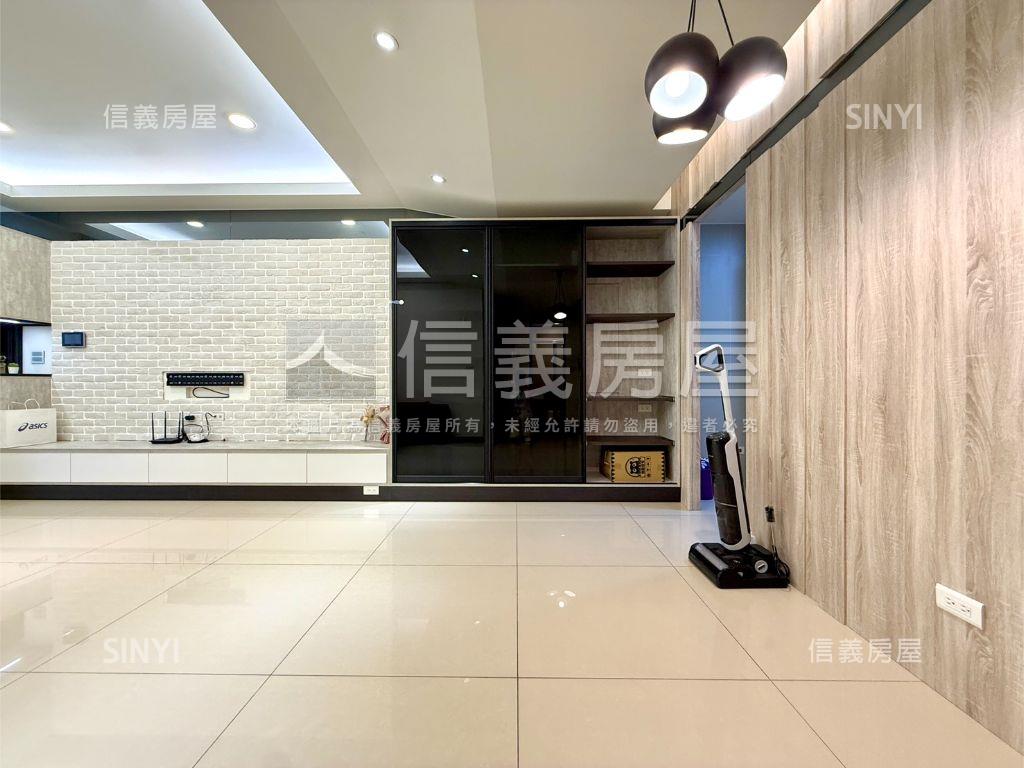 臻觀高樓視野美屋三房房屋室內格局與周邊環境