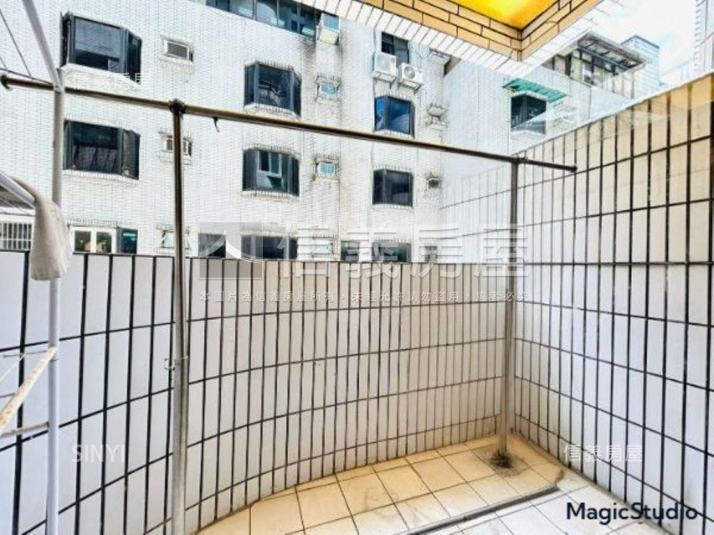 東湖站新銳天下樓中樓三房房屋室內格局與周邊環境